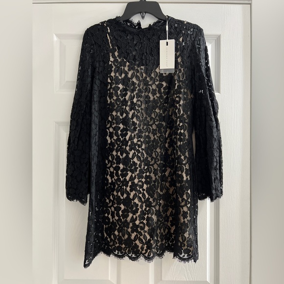 Endless Rose long sleeve lace shift dress - Picture 7 of 8